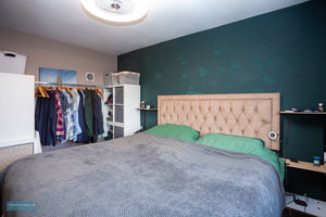 Bedroom- click for photo gallery